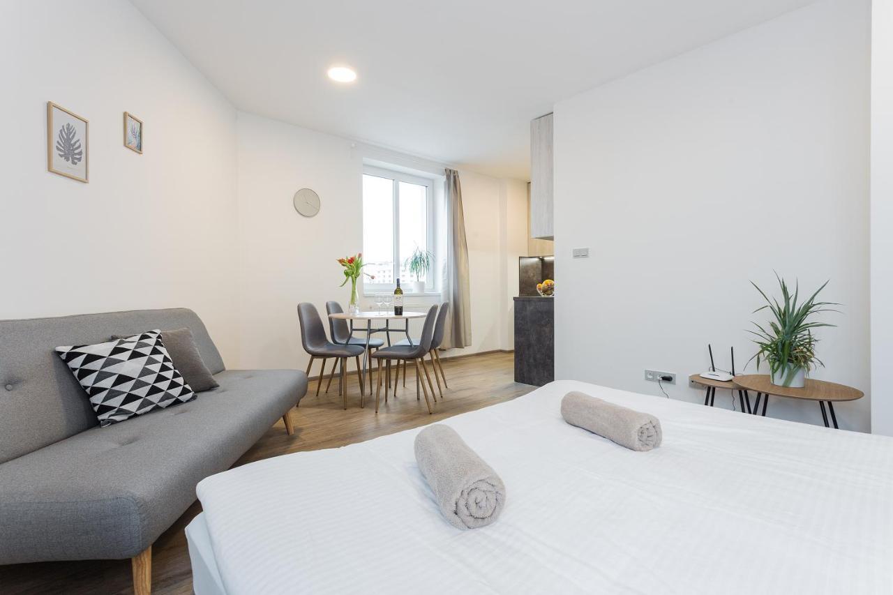 Harfa Apartments Prag Exterior foto